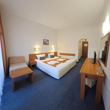Hotel Liani Slantchev Briag Extérieur photo