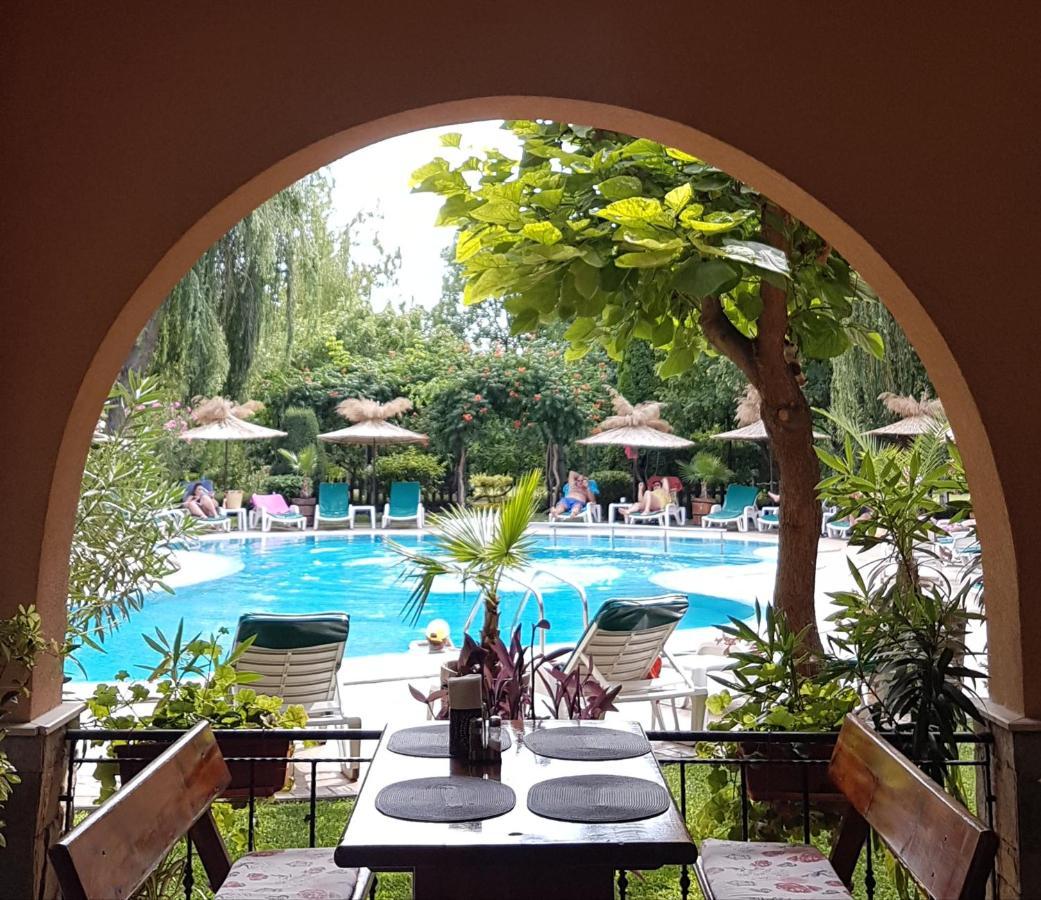 Hotel Liani Slantchev Briag Extérieur photo