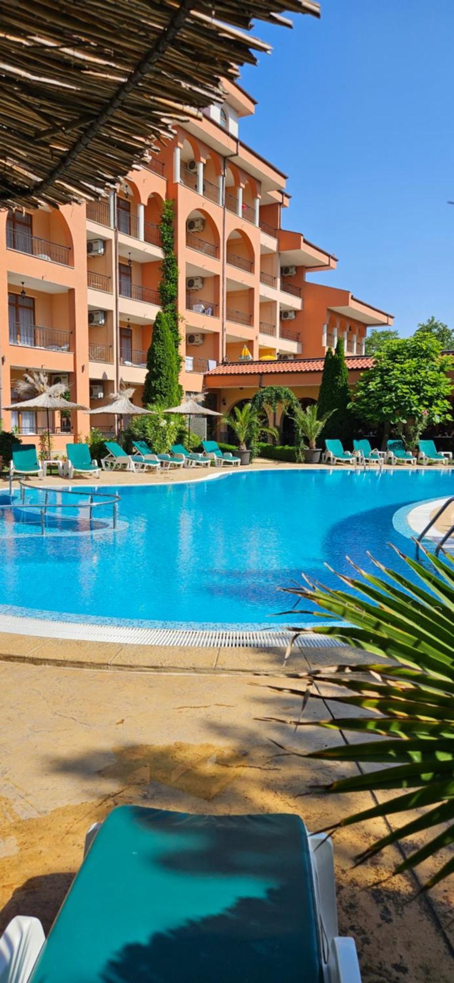 Hotel Liani Slantchev Briag Extérieur photo