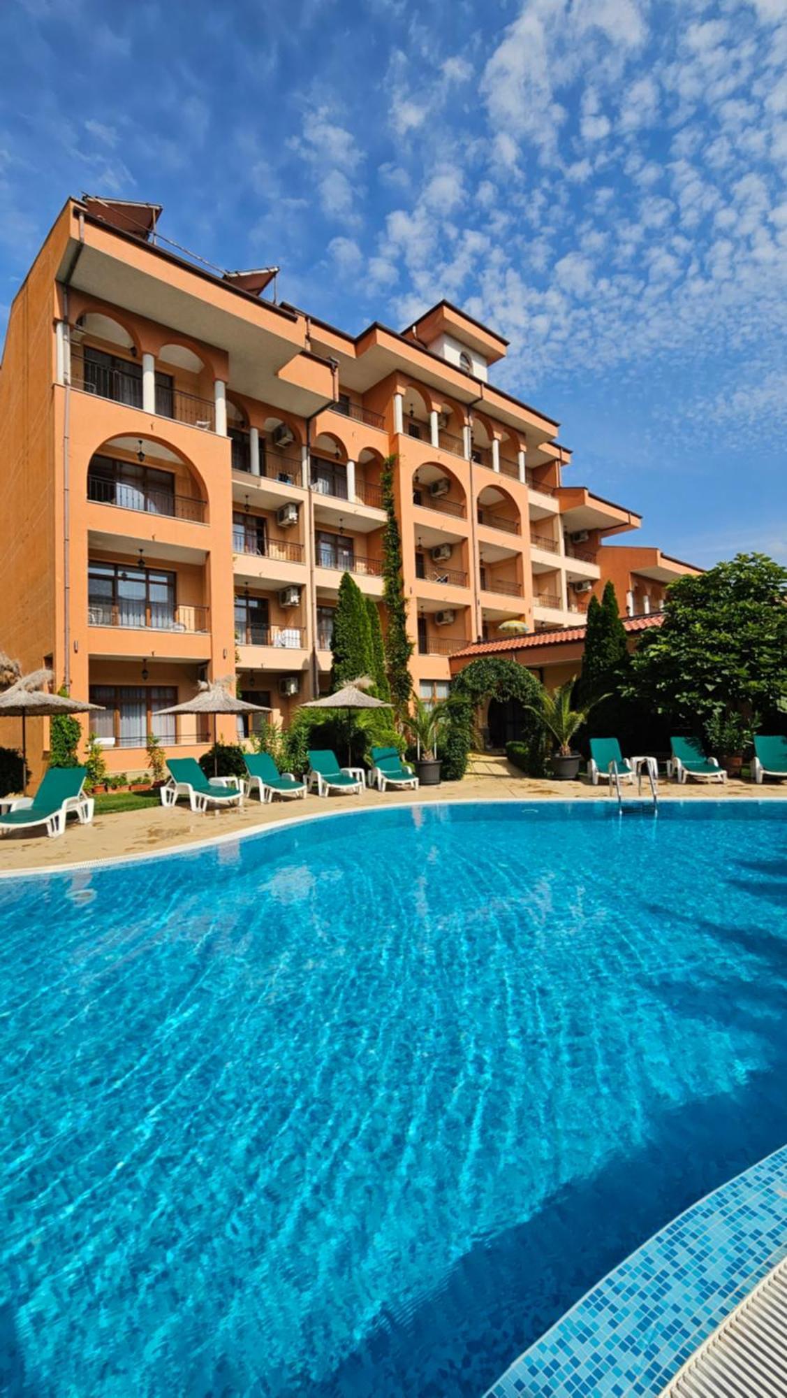 Hotel Liani Slantchev Briag Extérieur photo