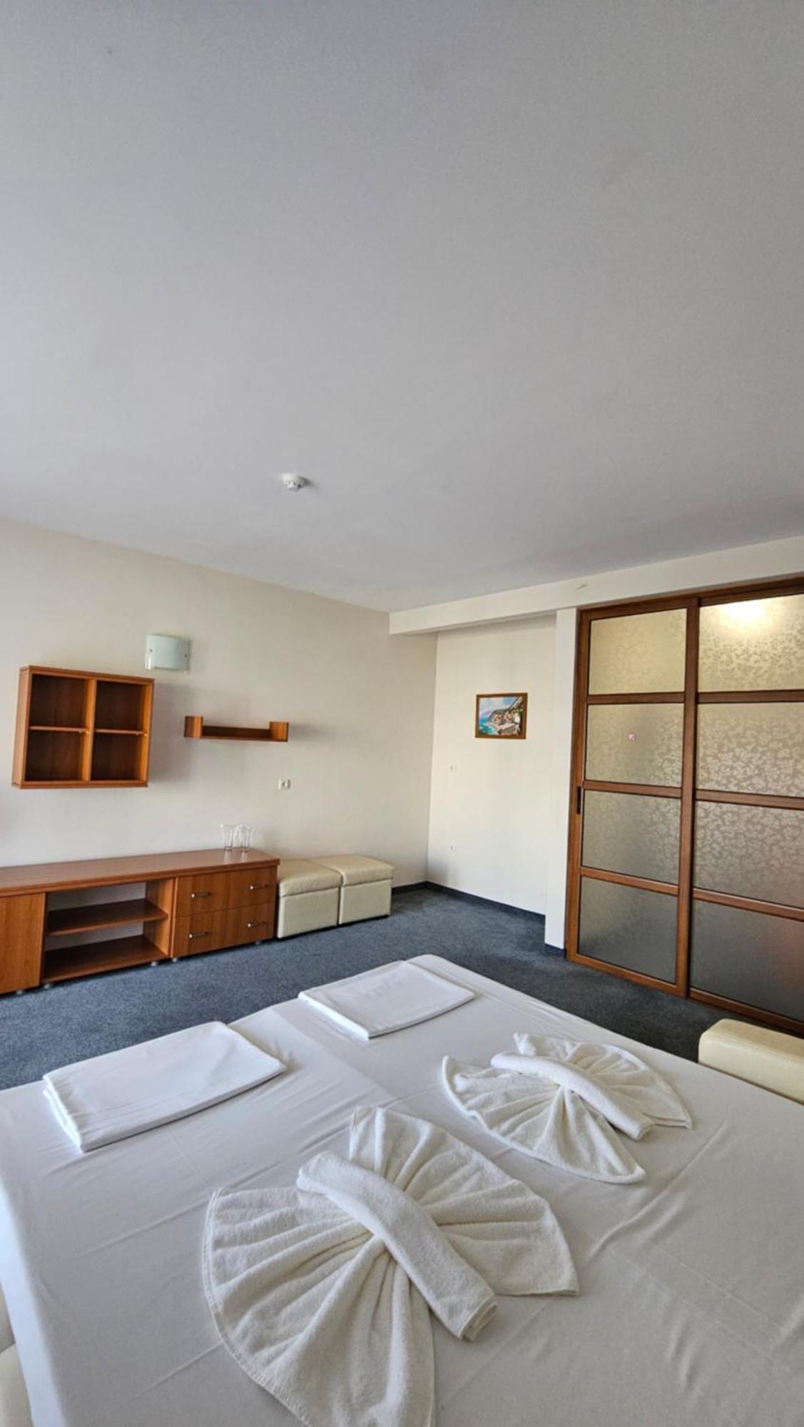 Hotel Liani Slantchev Briag Extérieur photo