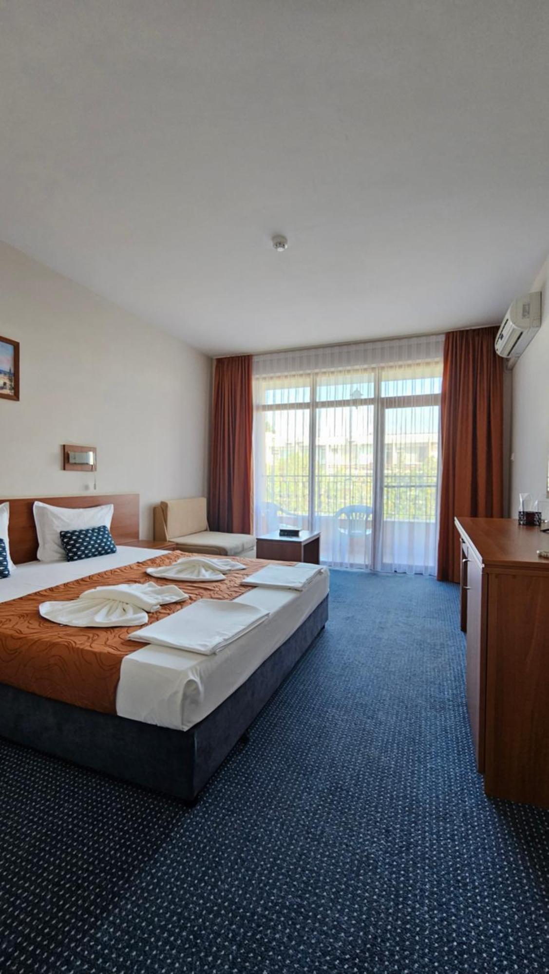 Hotel Liani Slantchev Briag Extérieur photo