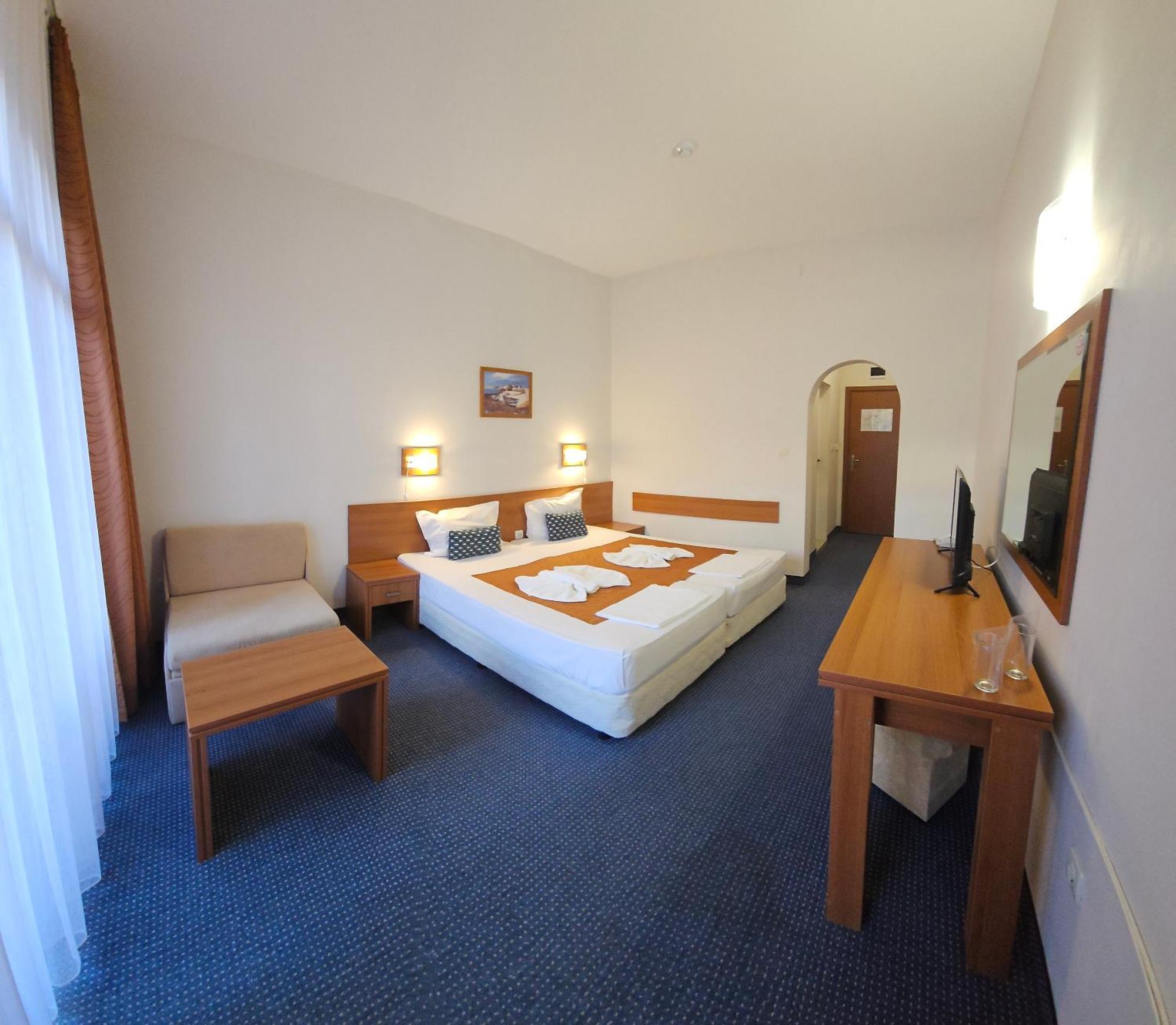 Hotel Liani Slantchev Briag Extérieur photo