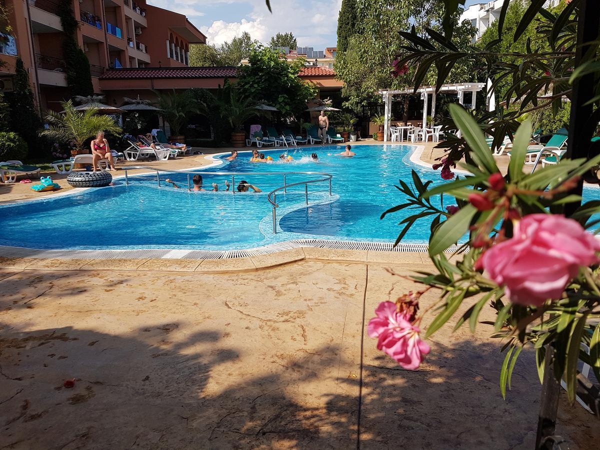 Hotel Liani Slantchev Briag Extérieur photo